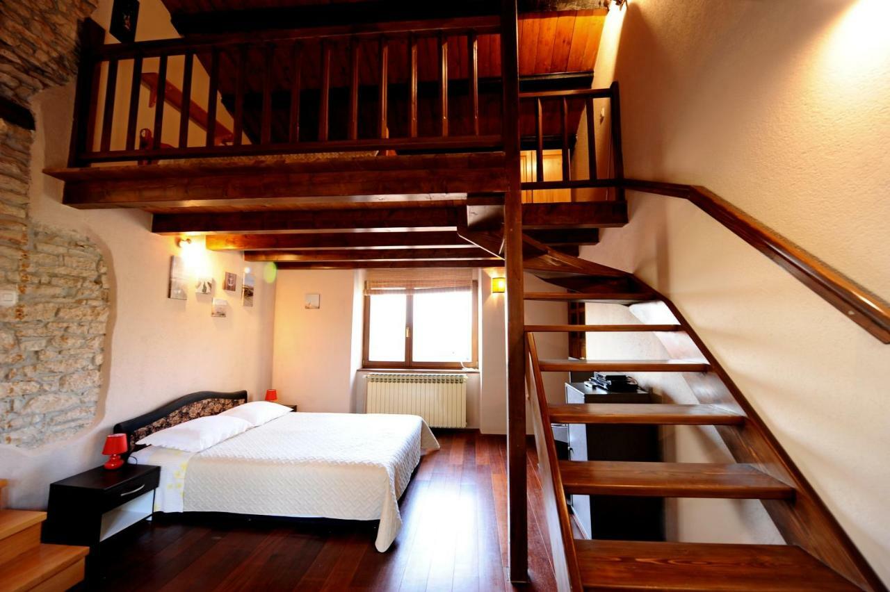 Apartment Paola Rakalj Luaran gambar